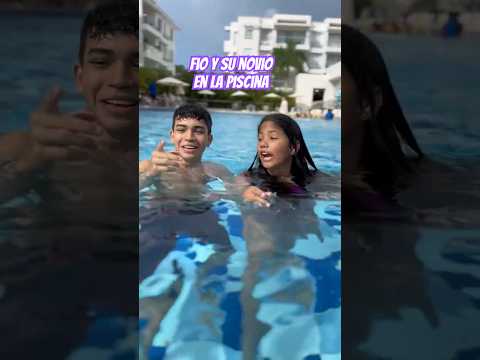 Fiorella with a boyfriend in the pool 😱
