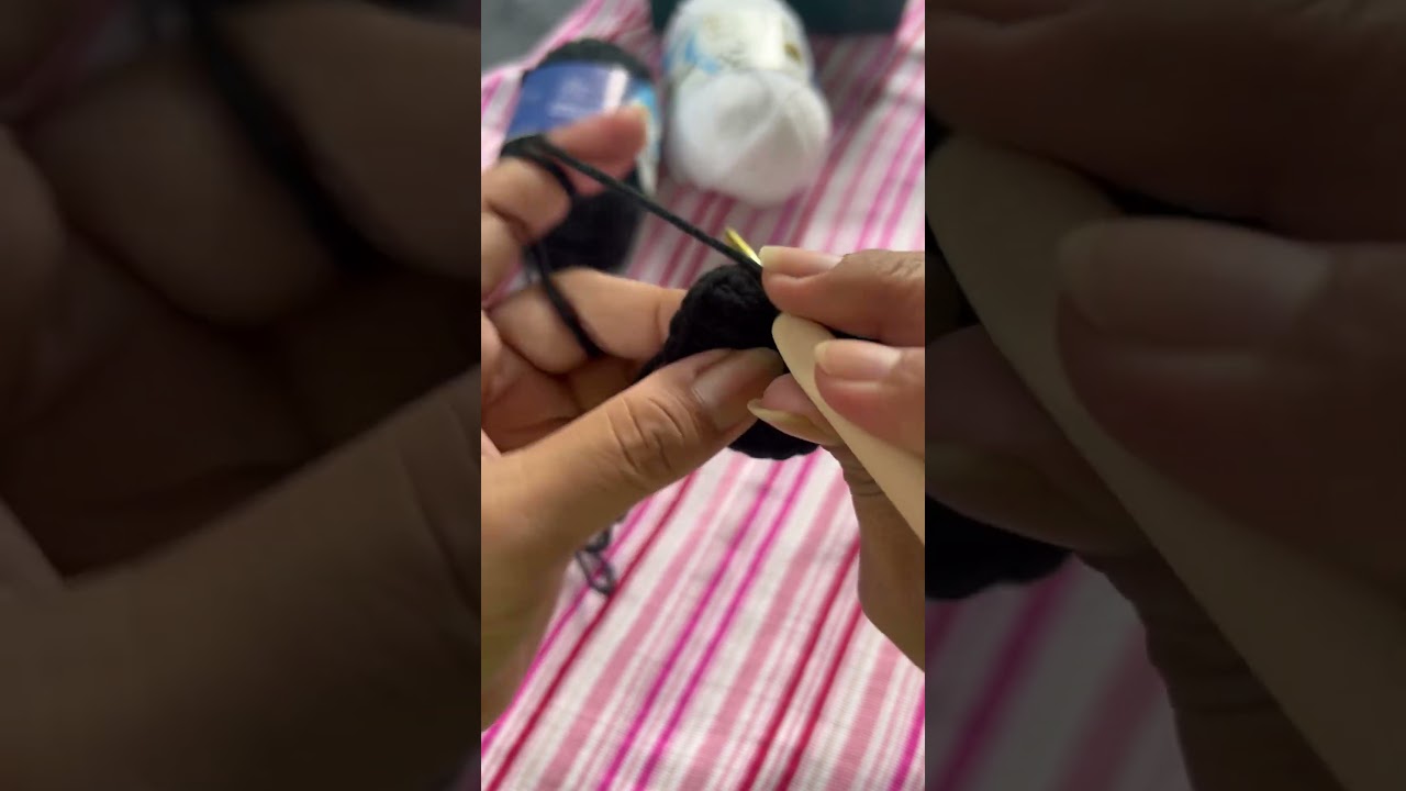 Crocheting #shorts #diy #trending #crochetbag #crochet #shortvideo #youtubeshorts #shortsfeed #reels