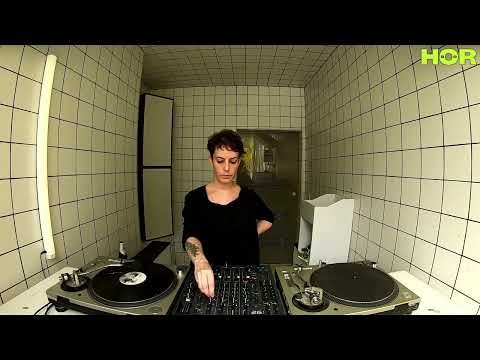 JTseries - Annechoic / July 2 / 4pm-5pm