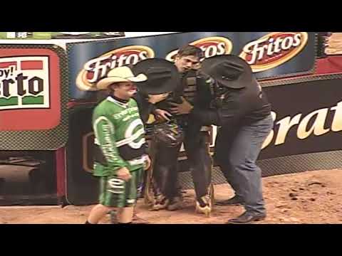 Best Shot slams Mike Lee - 05 PBR Finals