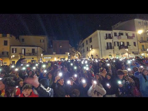 Velletri, the grand finale of Carnival 2026: a parade of 10 floats, awards ceremony, and the burn...