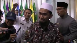 Download lagu TANGGAPAN UST ADI HIDAYAT TERKAIT PEMBAKARAN BENDERA TAUHID mp3 Download lagu TANGGAPAN UST ADI HIDAYAT TERKAIT PEMBAKARAN BENDERA TAUHID mp3