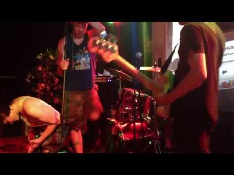 yuppie killer, live at moon, mullae