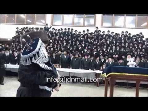 Hachnosas Sefer Torah In Rachmastrivka - Shevat 5775