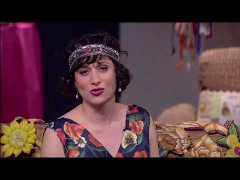 Folhas Mortas, por Lívia Nestrovski