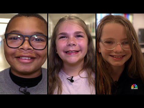 Good News: ‘Mornings with Moms’ event spreads smiles, positivity for students