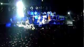 The Boss Hoss - Live in Vienna 2012, Jump Around