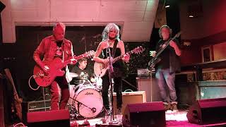 The Dead Sailor Girls play Starlight Motel by Julietta Hay