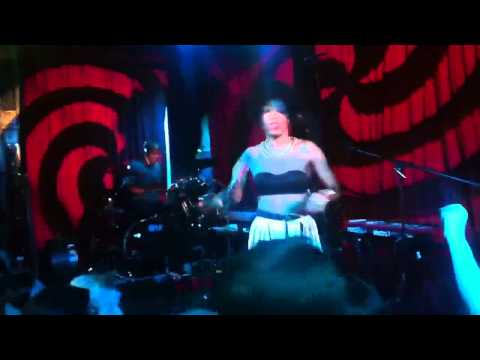 Wynter Gordon LIVE NYC 9/8/11 Still Getting Younger