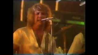 Status Quo - She Don&#39;t Fool Me (TOTP 1982)