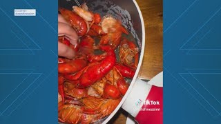 Woman finds boiled spiders mixed in with her crawfish