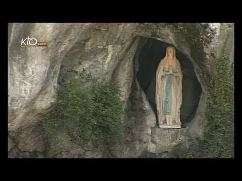 Chapelet à Lourdes