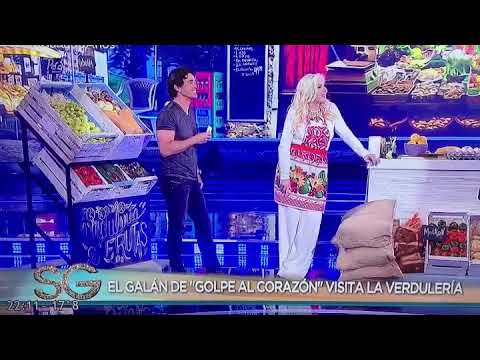 Sebastián Estevanez haciéndole el aguante a millanel en el programa de Susana Giménez