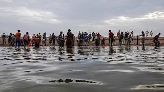 African migrants stranded in Yemen face deepening humanitarian crisis as Saudi border closes