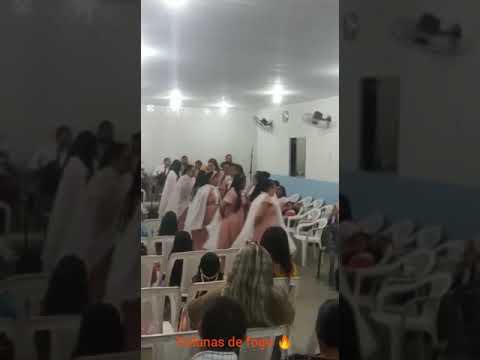 gesto chegando e vencendo