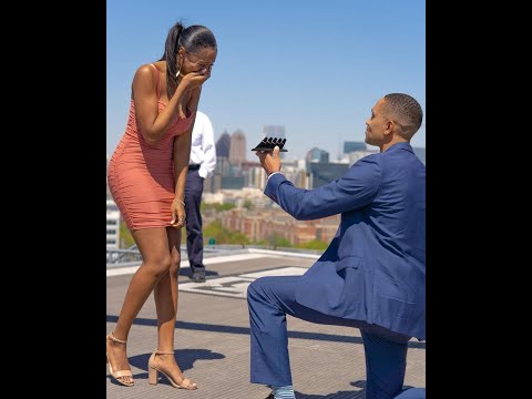 Po bën xhiron e rrjetit, propozimi për martesë jo me nje por  me 5 unaza diamanti