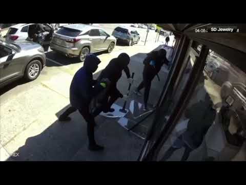 Daytime Jewelry Store Heist