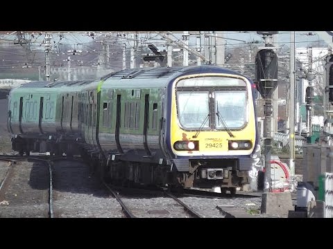 IE 29000 Class DMU Train number 29425 - Connolly Station, Dublin