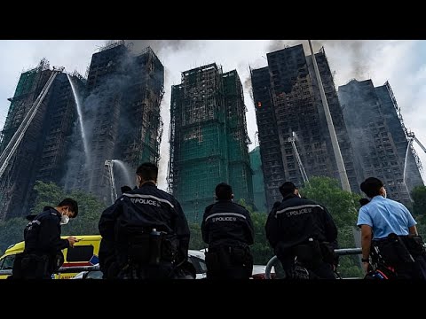 Hongkong: Mindestens 44 Tote, Hunderte vermisst bei Brand in Wohnanlage