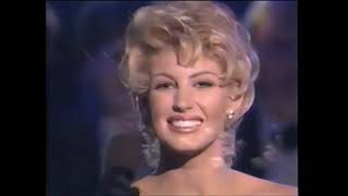 Faith Hill | Silent Night (Live)