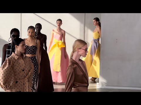 Carolina Herrera — Spring-Summer 2024 Ready-To-Wear Collection Fashion Show