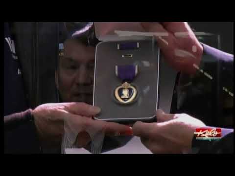 Rounds Presents Posthumous Purple Heart to WWI Veteran