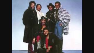 The Isley Brothers - Pass It On  (1980).wmv