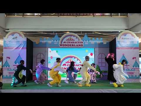 VID 0306 Sora! Sora! [Full Stage ] - AI Character Wonderland 2022 @ Fashion Island