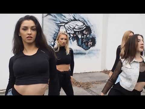 Dance group BEVEL | Tom Thomson X Huisman - BRASSED