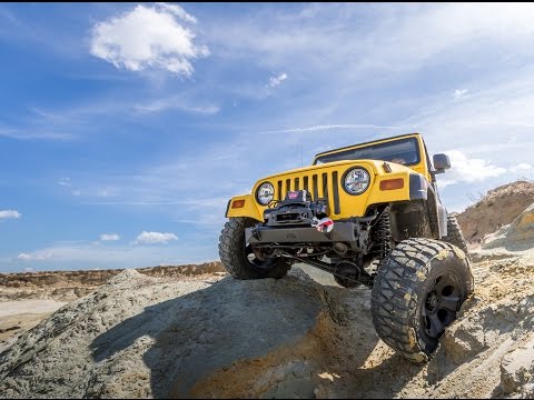 EVO MFG Jeep Wrangler TJ Bumpers w/Warn VR8-S Winch Review
