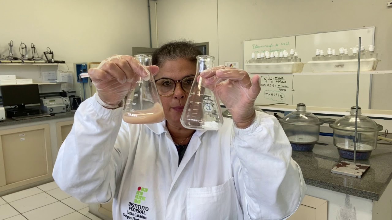 VIDEOAULA EXPERIMENTAL: Determinação do% de NaCl em soro fisiológico (Método de Mohr)