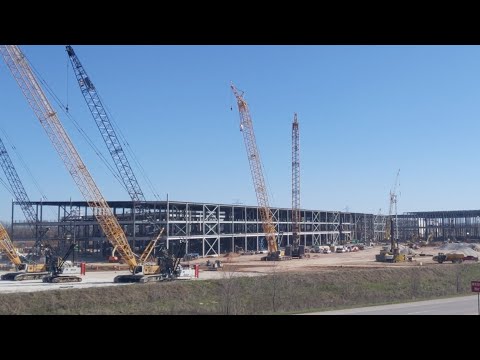 Live At Giga Texas - Things Have Changed