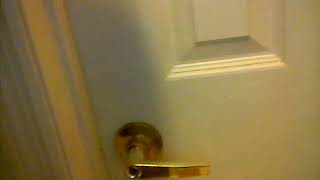 How to open a Locked door in 26 seconds with a Knife