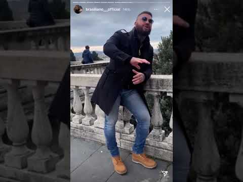 Er Brasile sclera contro un mendicante che cantando, disturba la sua intervista