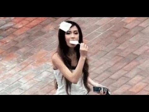 ✅  Loạt khoảnh khắc vô tư ăn kem giữa phố khi mới 18 tuổi của Angelababy bất ngờ bị "đào mộ" và gây