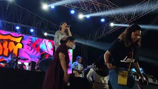 Download lagu KAMBOJA - ALMERA SABRINA - NEW MONATA - LIVE PERFORM AT PASAR BANGGI REMBANG 16 APRIL 2024 mp3