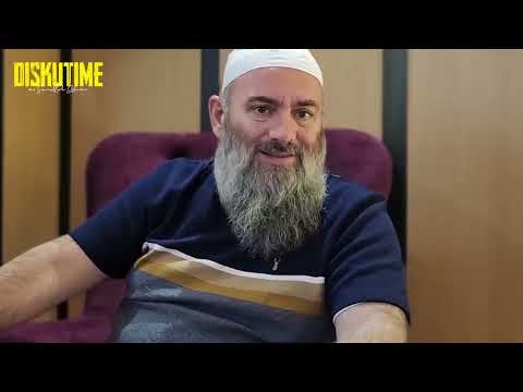 Valon Syla tallet me Fenë dhe Hoxhën Mazllami - Hoxhë Bekir Halimi