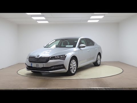 Skoda Superb Superb Se Tech Iv Phev S-A SE Techno - Image 2