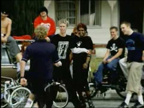 download lagu mp3 mp4 Sum 41 All Killer No Filler, download mp3 Sum 41 All Killer No Filler free downloadn, video klip Sum 41 All Killer No Filler