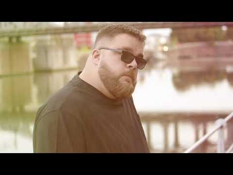 BERRY X ROYAZ - LOSTBOYZ feat. ROYAZ