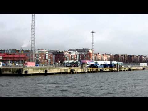 Na balsa para Suomenlinna