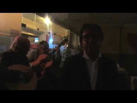 DINO SALGADO FADO , PRESENTE NO RESTAURANTE SAMUEL, NA AREOSA PORTO