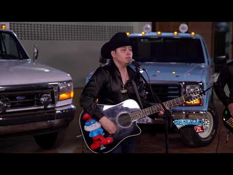 Arturo Coronel y El Buen Estilo - Ni Parientes Somos (En Vivo 2020)