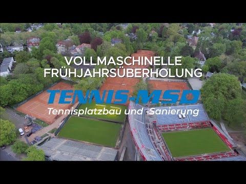 Maschinelle Frühjahrsinstandsetzung Tennis MSD beim LTTC Rot-Weiss Grunewald