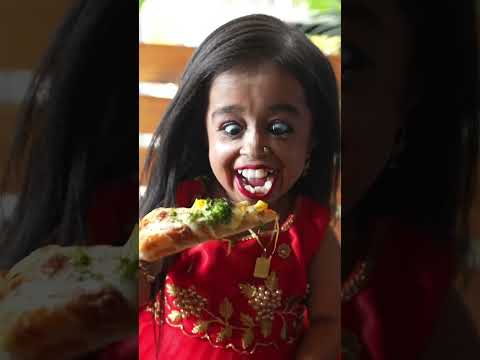 The World’s Shortest Woman!