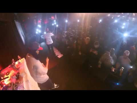 THE LOX BRING OUT DEJ LOAF TO PERFORM "TRY ME" AT B.B. KINGS IN NYC