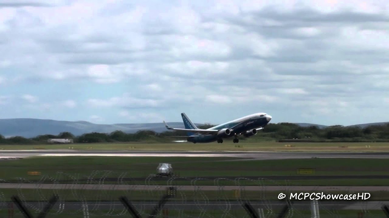 RYANAIR BOEING 737-800 (BOEING HOUSE LIVERY) TAKE OFF MANCHESTER AIRPORT