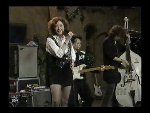 Fab T birds with Lou Ann Barton LIVE