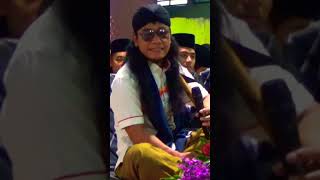 Download lagu Akeh rondo timbang dudo #pengajiangusmiftahlucu #gusmiftahlive #ngajibarenggusmiftah#gusmiftah mp3