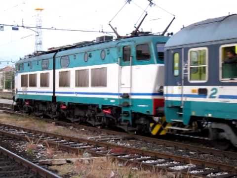 FS Express 1927 Milano - Palermo / Siracusa hauled by E656 at Milano Centrale